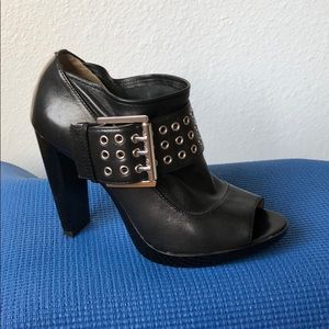 Michael Kors Black heels, metal hardware, sz 6.5,